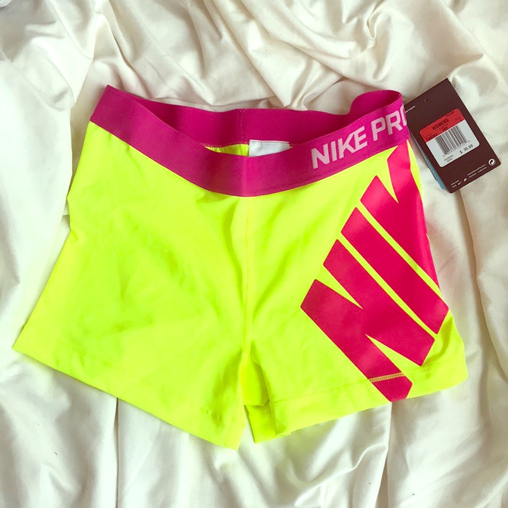 NWT Nike Pro 3 Shorts